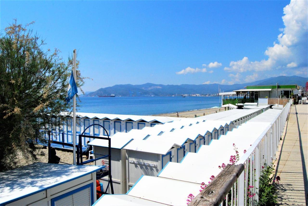 Tramonto Sul Mare - Sea Suite Savona Eksteriør bilde