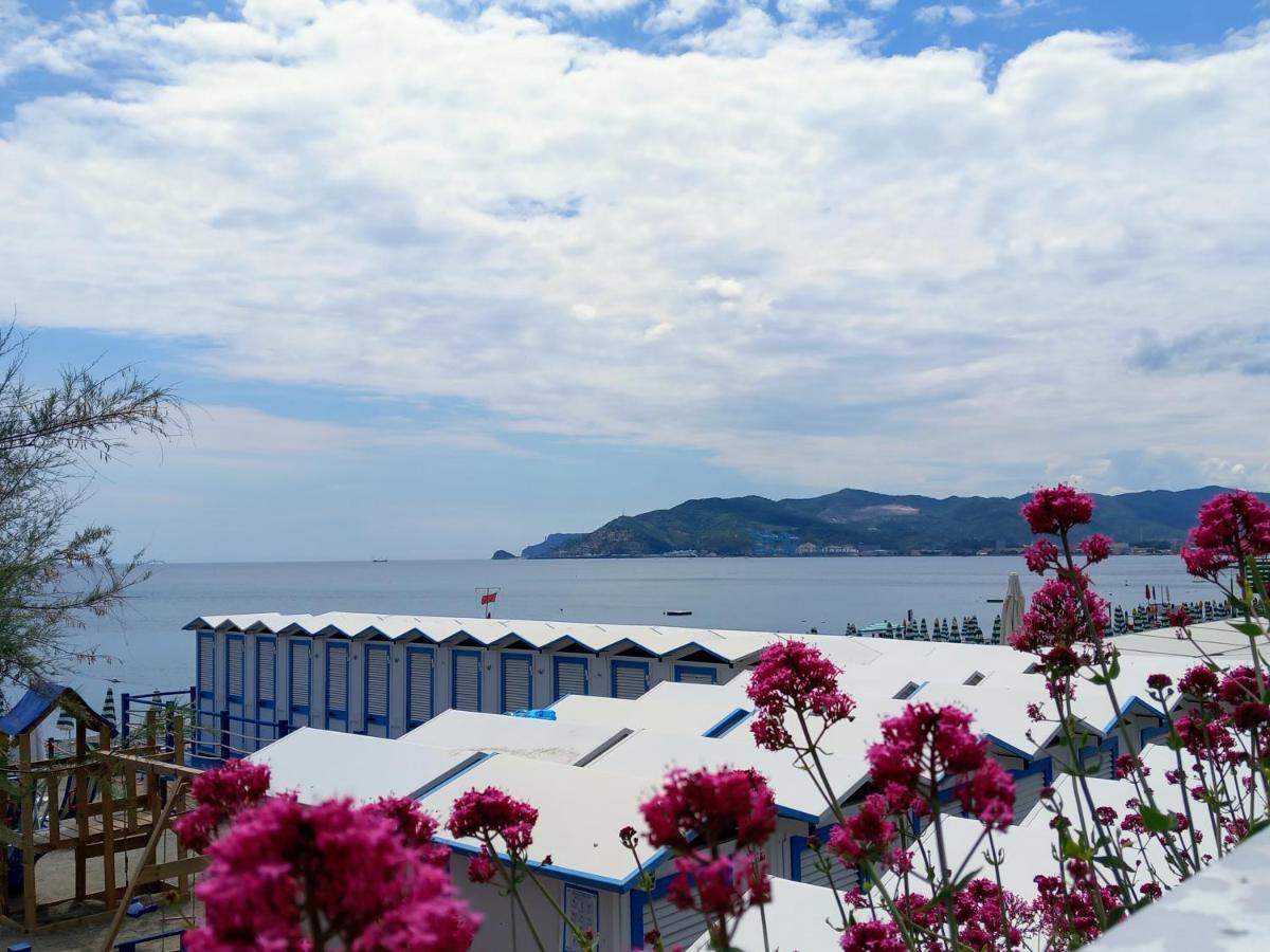 Tramonto Sul Mare - Sea Suite Savona Eksteriør bilde