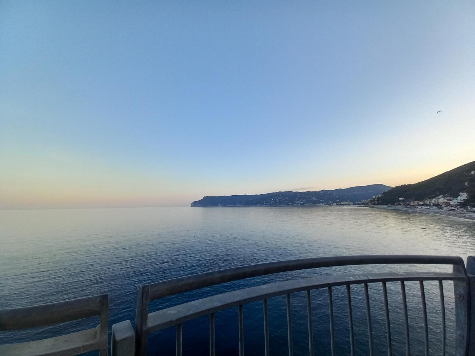 Tramonto Sul Mare - Sea Suite Savona Eksteriør bilde